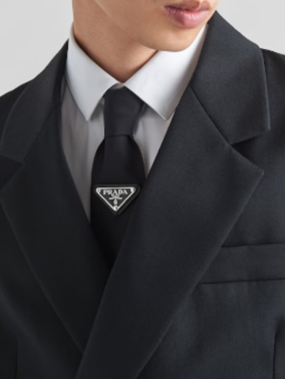 ✨PRADA Black Tie, Unisex Brand New 😎 - Picture 2 of 7